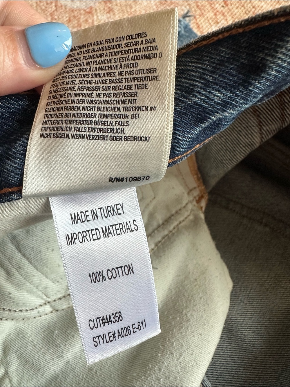 AGOLDE Parker vintage cut off short A026E-811 rocksteady wash Aritzia size 26 - Picture 5 of 10